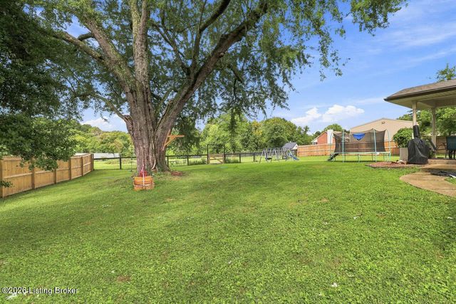 4525 Scottsville Rd, Floyds Knobs, IN 47119
