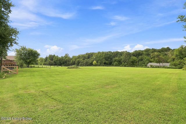 4525 Scottsville Rd, Floyds Knobs, IN 47119