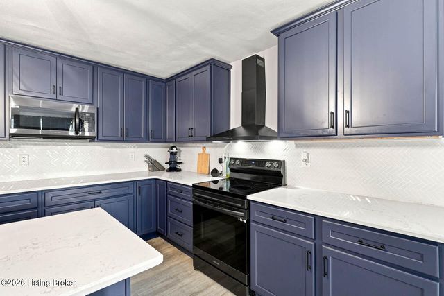 4525 Scottsville Rd, Floyds Knobs, IN 47119