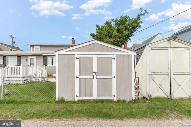 2909 BAY BLVD, Huntingtown, MD 20639
