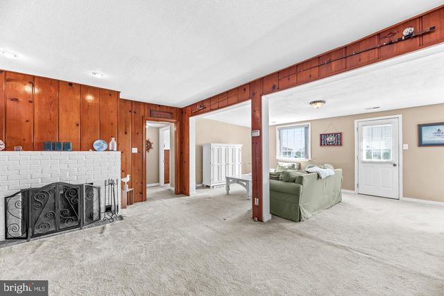 2909 BAY BLVD, Huntingtown, MD 20639