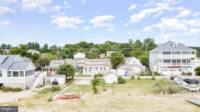 2909 BAY BLVD, Huntingtown, MD 20639
