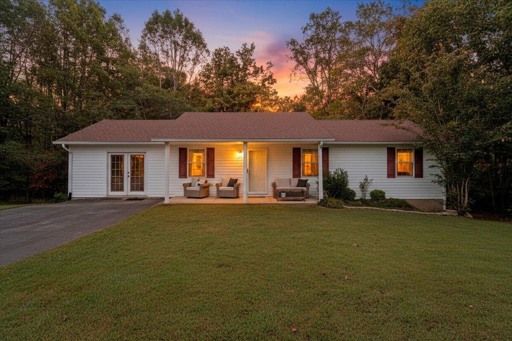 9050 Fairystone Park Hwy, Bassett, VA 24055