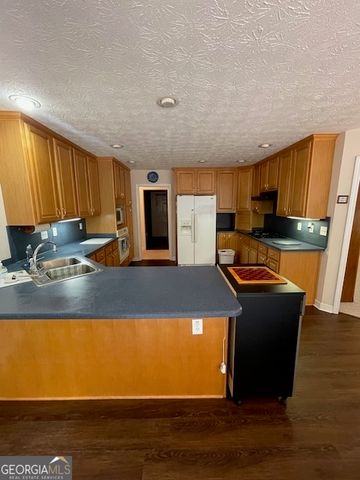 2142 E Atlanta Road, Stockbridge, GA 30281