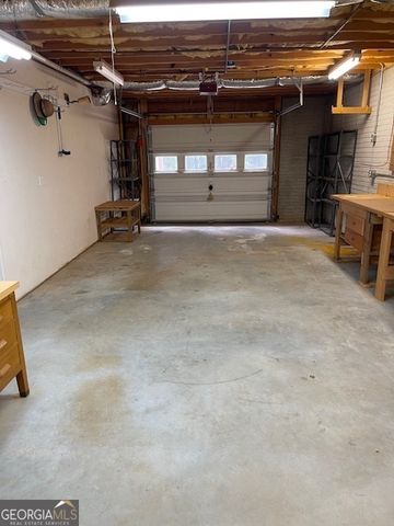 2142 E Atlanta Road, Stockbridge, GA 30281