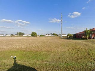 707 El Dorado BLVD N, Cape Coral, FL 33993