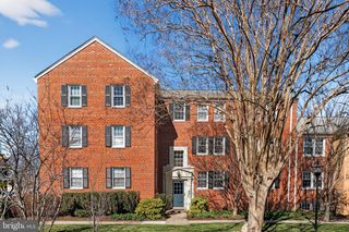 6610 E WAKEFIELD DR #A2, Alexandria, VA 22307