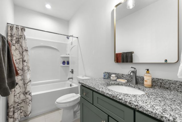 521 Lewis Ln, Charlotte, TN 37036