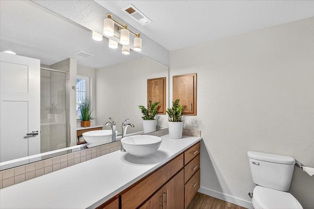 162 Mountain View Drive, Ashland, OR 97520