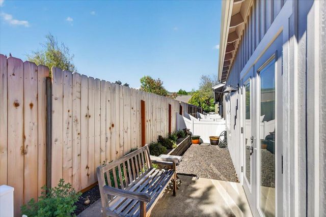 162 Mountain View Drive, Ashland, OR 97520