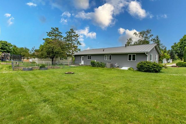 103 Quinn Street, Ridgeway, WI 53582