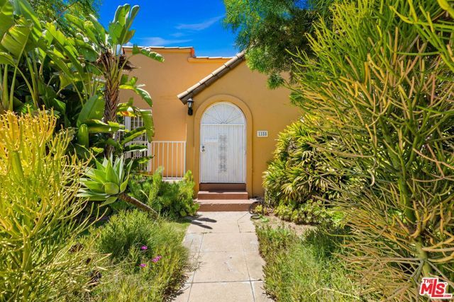 1185 S Tremaine Avenue, Los Angeles, CA 90019