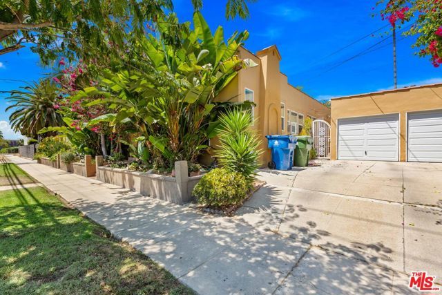 1185 S Tremaine Avenue, Los Angeles, CA 90019