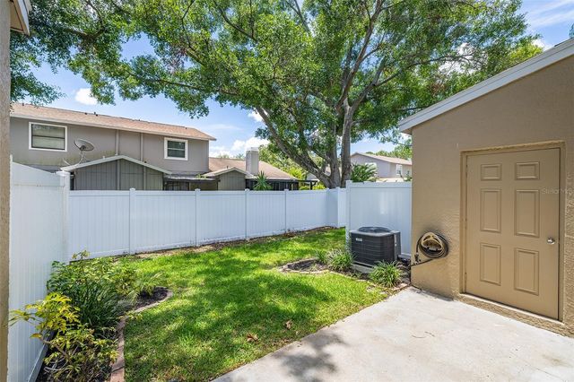 4310 FINCASTLE COURT, Tampa, FL 33624