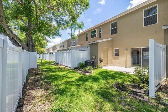 4310 FINCASTLE COURT, Tampa, FL 33624