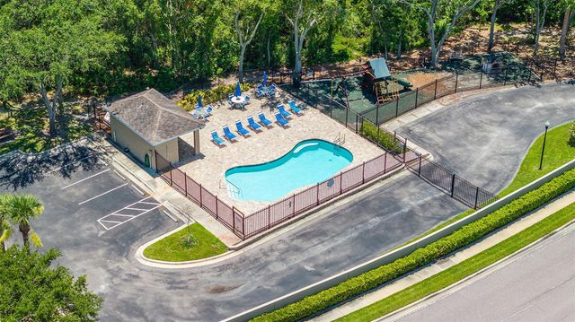 4310 FINCASTLE COURT, Tampa, FL 33624