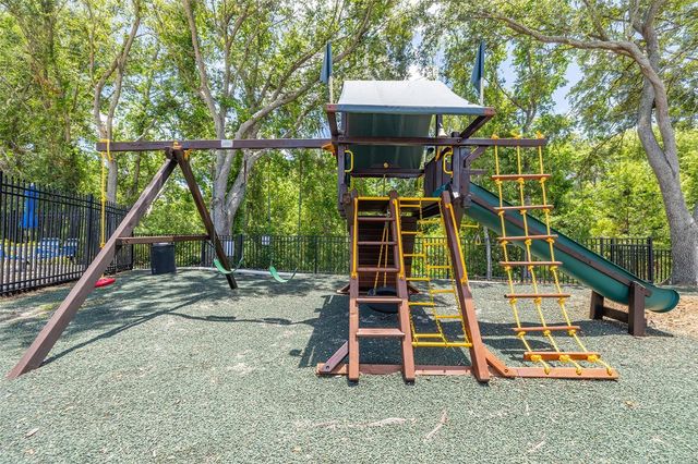 4310 FINCASTLE COURT, Tampa, FL 33624