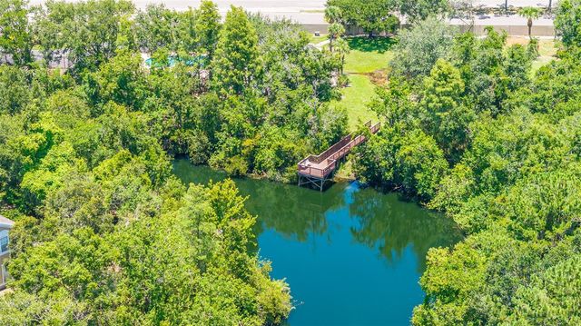 4310 FINCASTLE COURT, Tampa, FL 33624