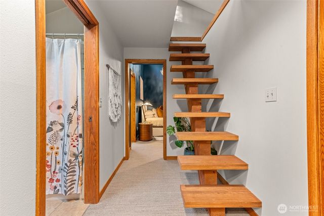 4205 64th Avenue NW, Gig Harbor, WA 98335