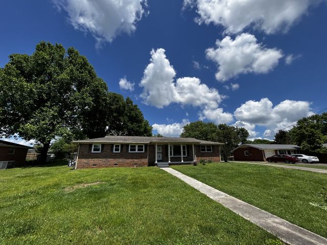 515 Moore Ave, Smyrna, TN 37167