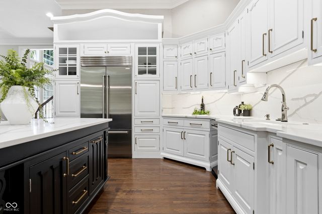 10500 Bishop Circle, Carmel, IN 46032