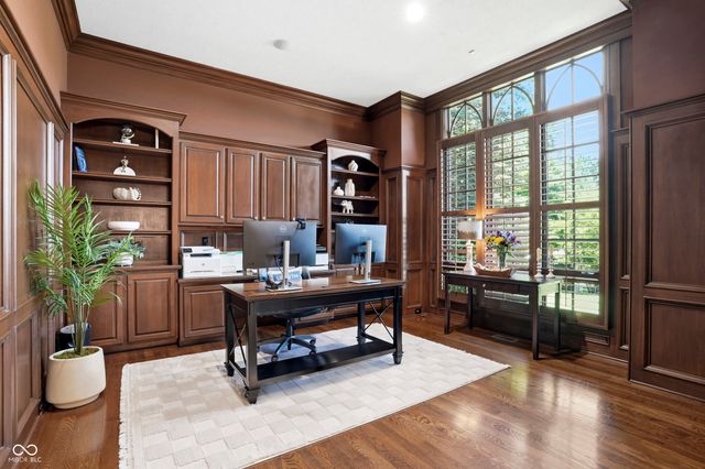 10500 Bishop Circle, Carmel, IN 46032