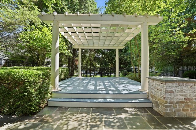 10500 Bishop Circle, Carmel, IN 46032