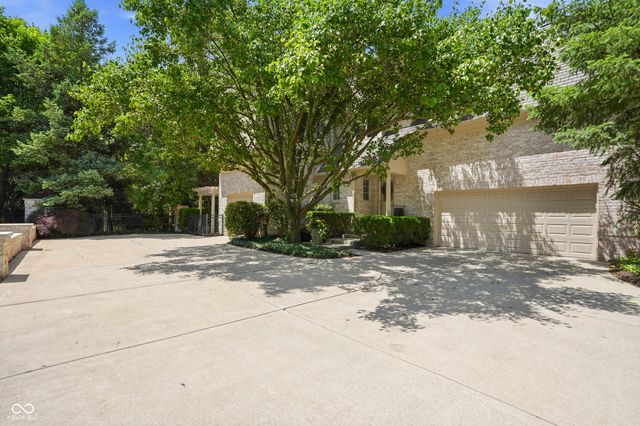 10500 Bishop Circle, Carmel, IN 46032