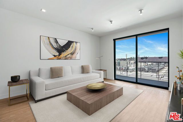 3688 Overland Avenue 401, Los Angeles, CA 90034