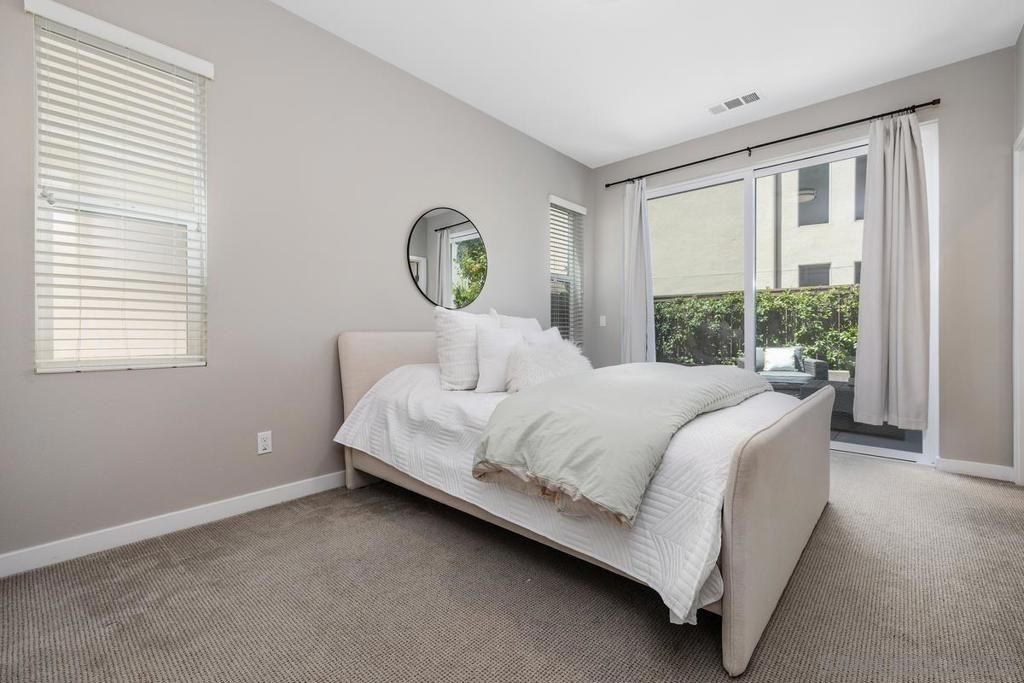 Image 17 of property listing at 15101 Lincoln Loop, San Diego, CA 92127