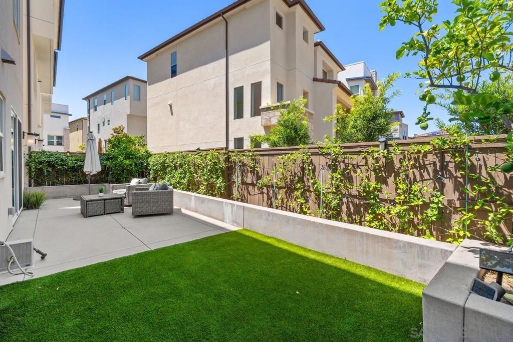 Image 19 of property listing at 15101 Lincoln Loop, San Diego, CA 92127
