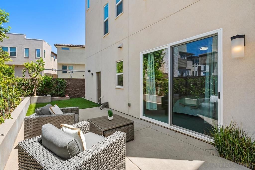 Image 20 of property listing at 15101 Lincoln Loop, San Diego, CA 92127