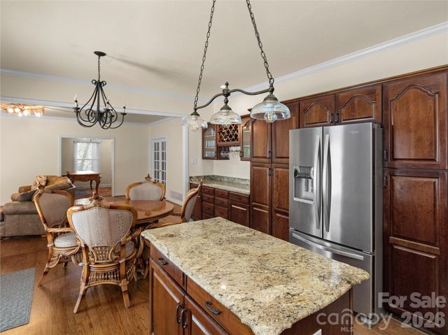 105 Braeside Circle, Asheville, NC 28803