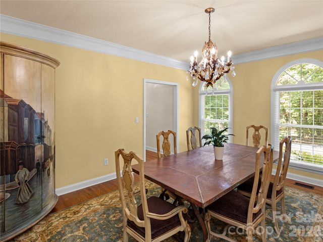 105 Braeside Circle, Asheville, NC 28803