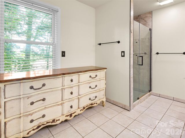 105 Braeside Circle, Asheville, NC 28803