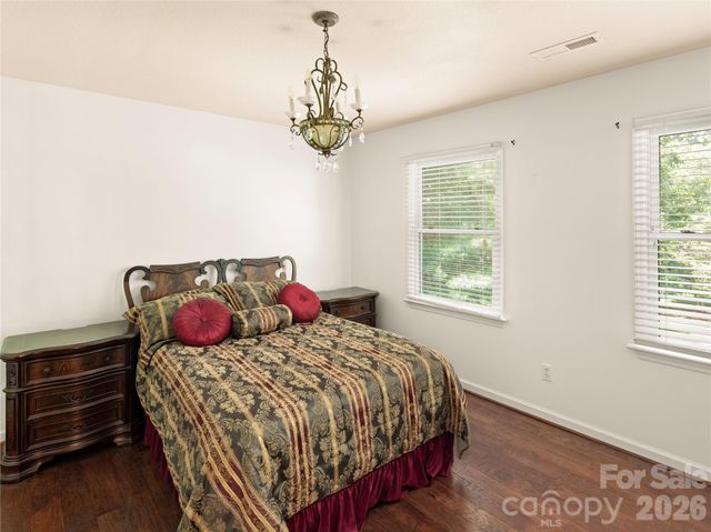 105 Braeside Circle, Asheville, NC 28803