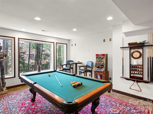 105 Braeside Circle, Asheville, NC 28803