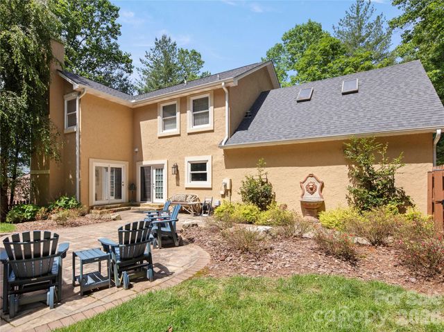 105 Braeside Circle, Asheville, NC 28803