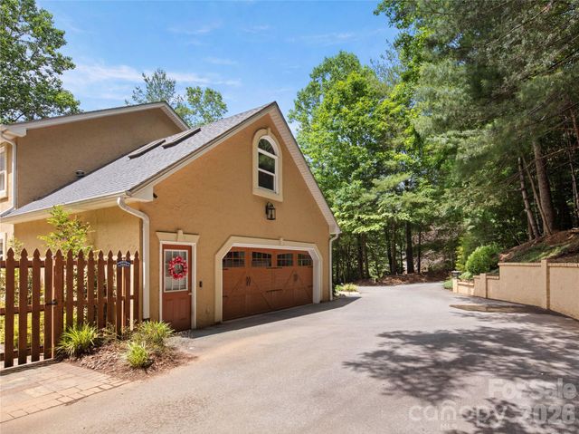 105 Braeside Circle, Asheville, NC 28803