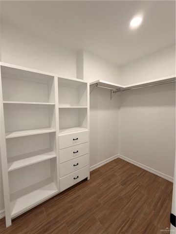 2308 E Sabinal Avenue, Hidalgo, TX 78557