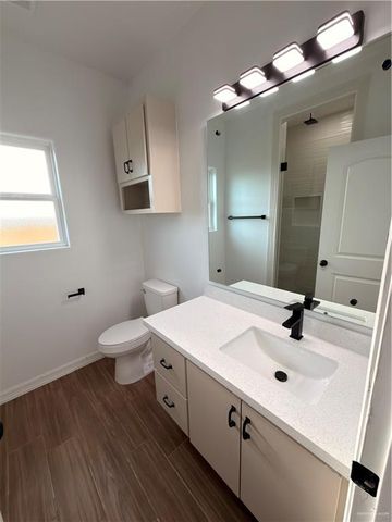 2308 E Sabinal Avenue, Hidalgo, TX 78557