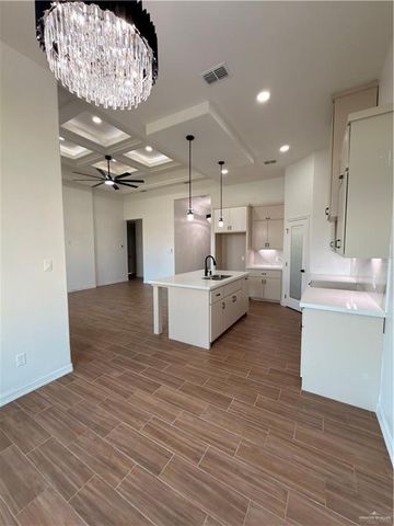 2308 E Sabinal Avenue, Hidalgo, TX 78557