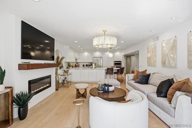 1155 Star Park Circle 1D, Coronado, CA 92118