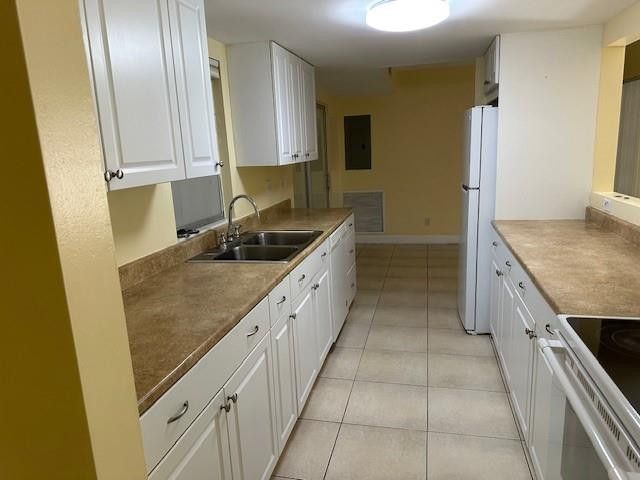 7013 NW 63RD Court, Tamarac, FL 33321