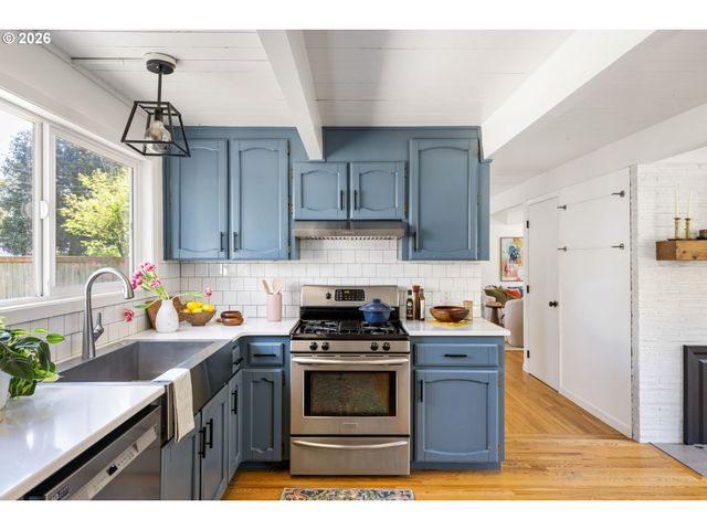 3308 Se 165TH Ave, Portland, OR 97236