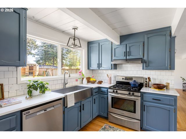 3308 Se 165TH Ave, Portland, OR 97236