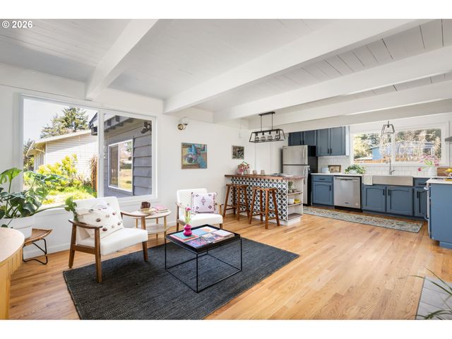 3308 Se 165TH Ave, Portland, OR 97236