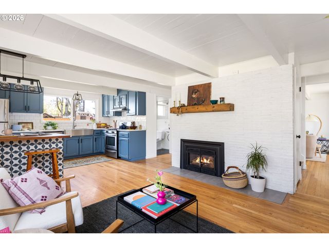 3308 Se 165TH Ave, Portland, OR 97236