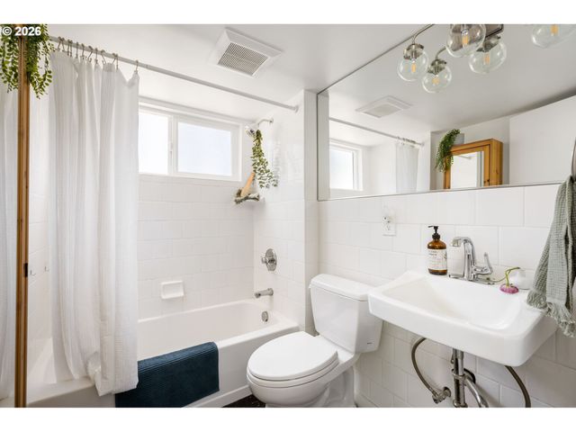 3308 Se 165TH Ave, Portland, OR 97236