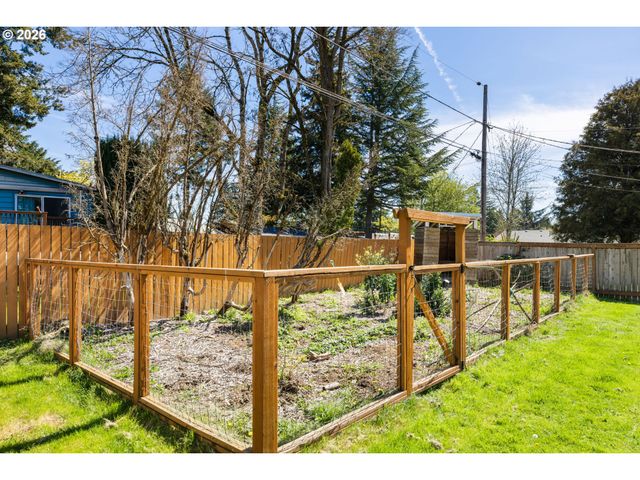 3308 Se 165TH Ave, Portland, OR 97236